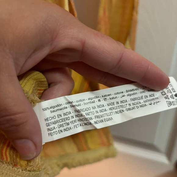 Zara Vest - Picture 9 of 10